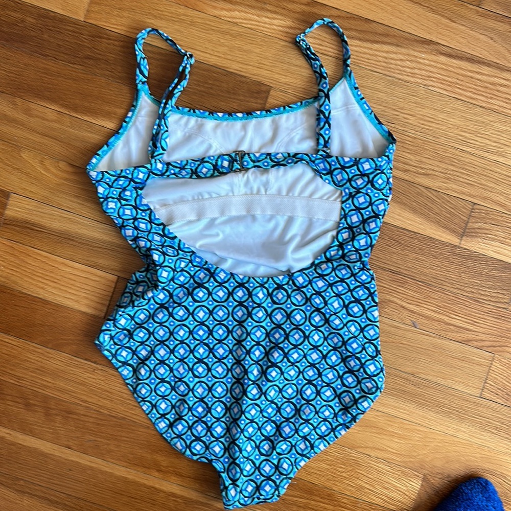 Bule pattern bathing suit - Picture 4 of 6